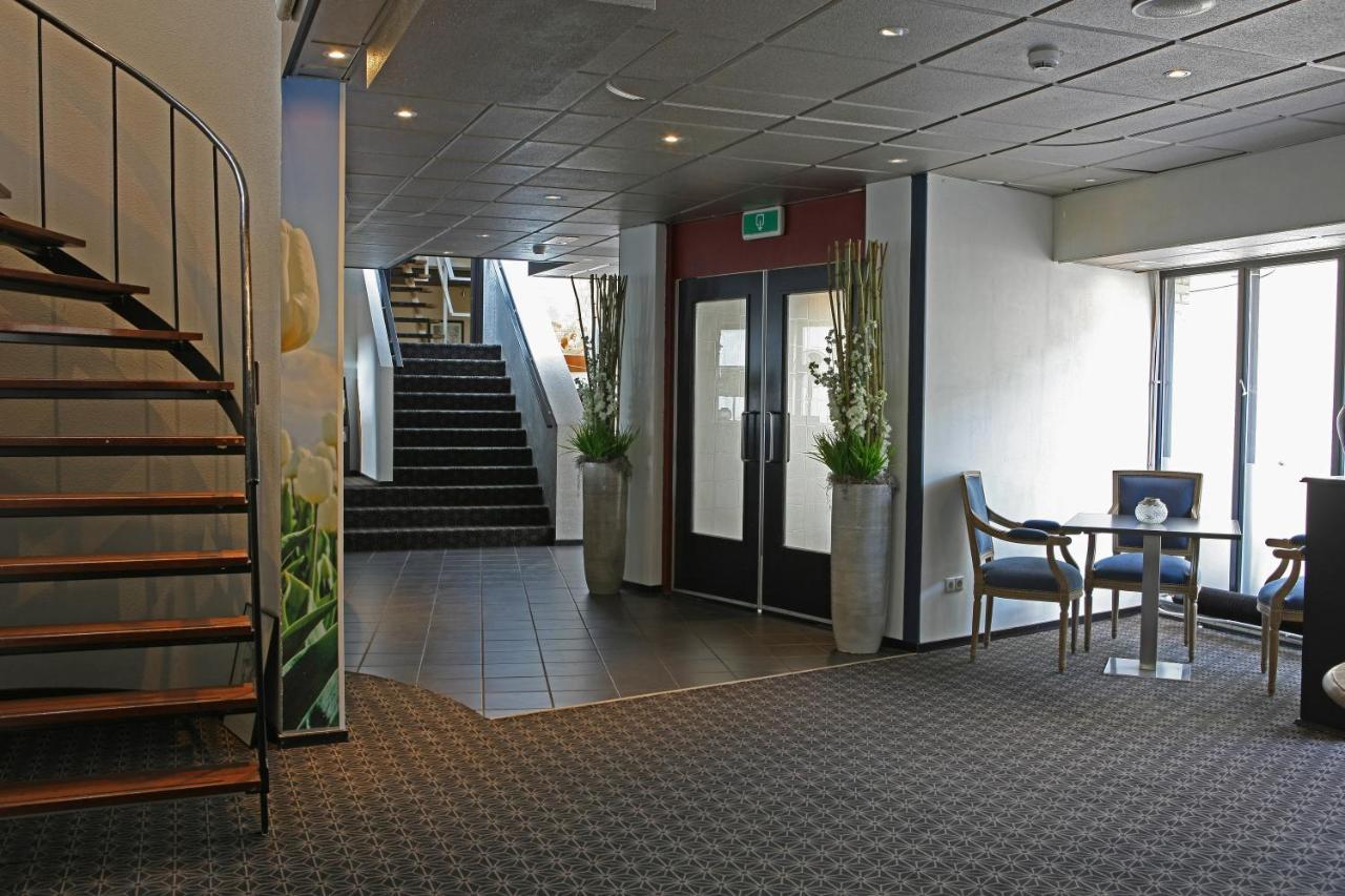 Hotel De Lis Lisse Exterior photo